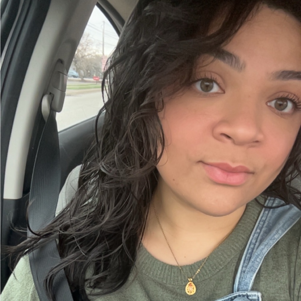 Meet your Posher, Nicole